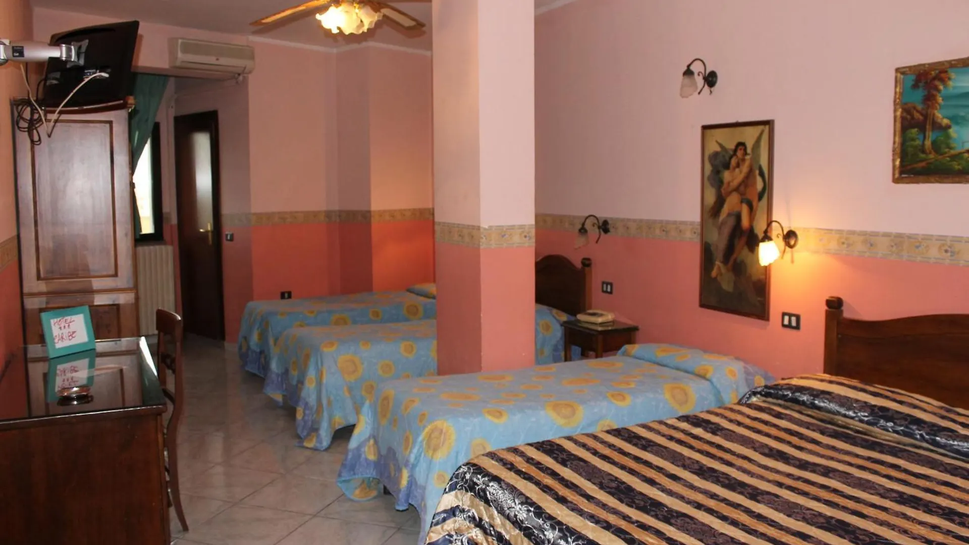 Hotel Caribe Casalnuovo Di Napoli 3*,